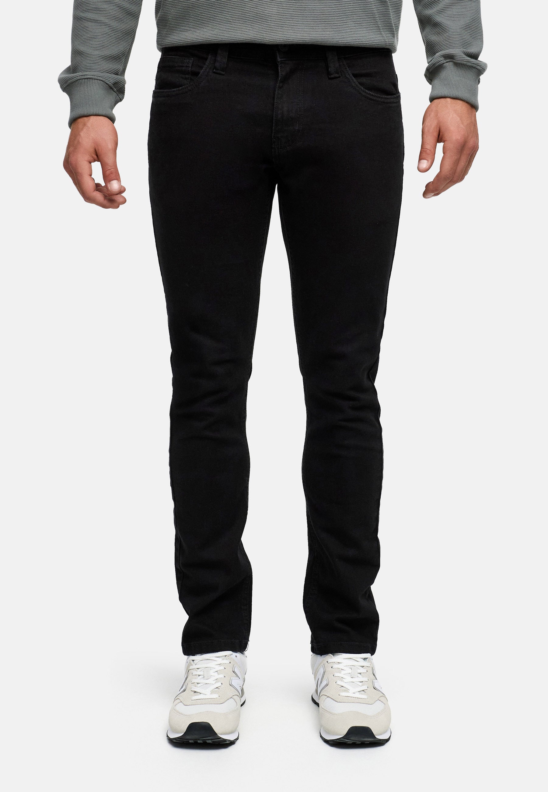 #farbe_ultra-black