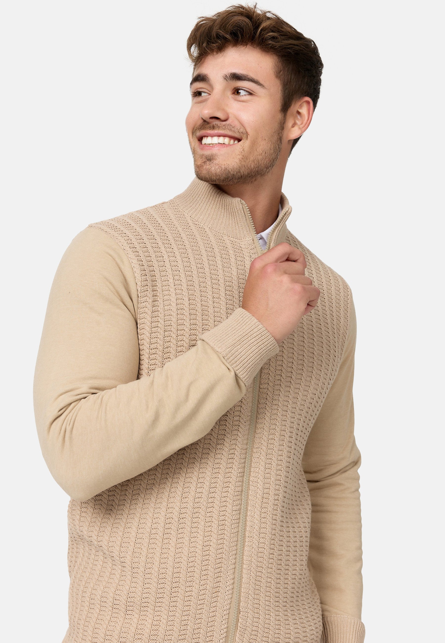 Strickjacke INCason Produktbild