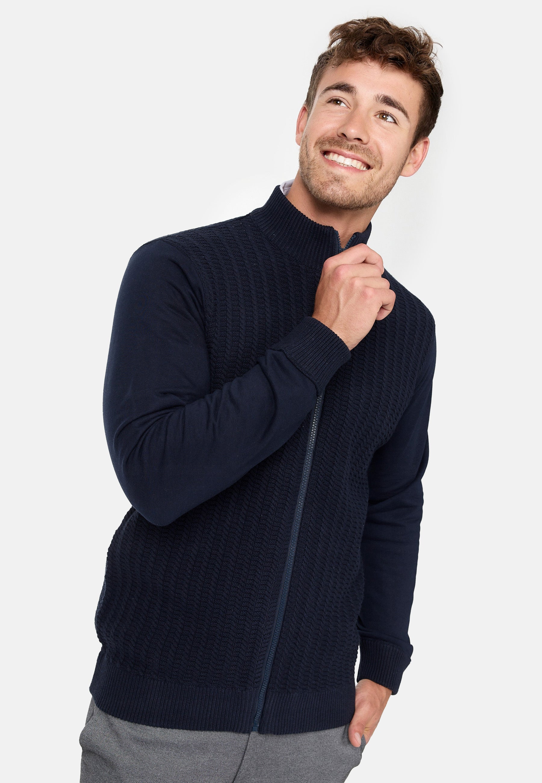 Strickjacke INCason Produktbild