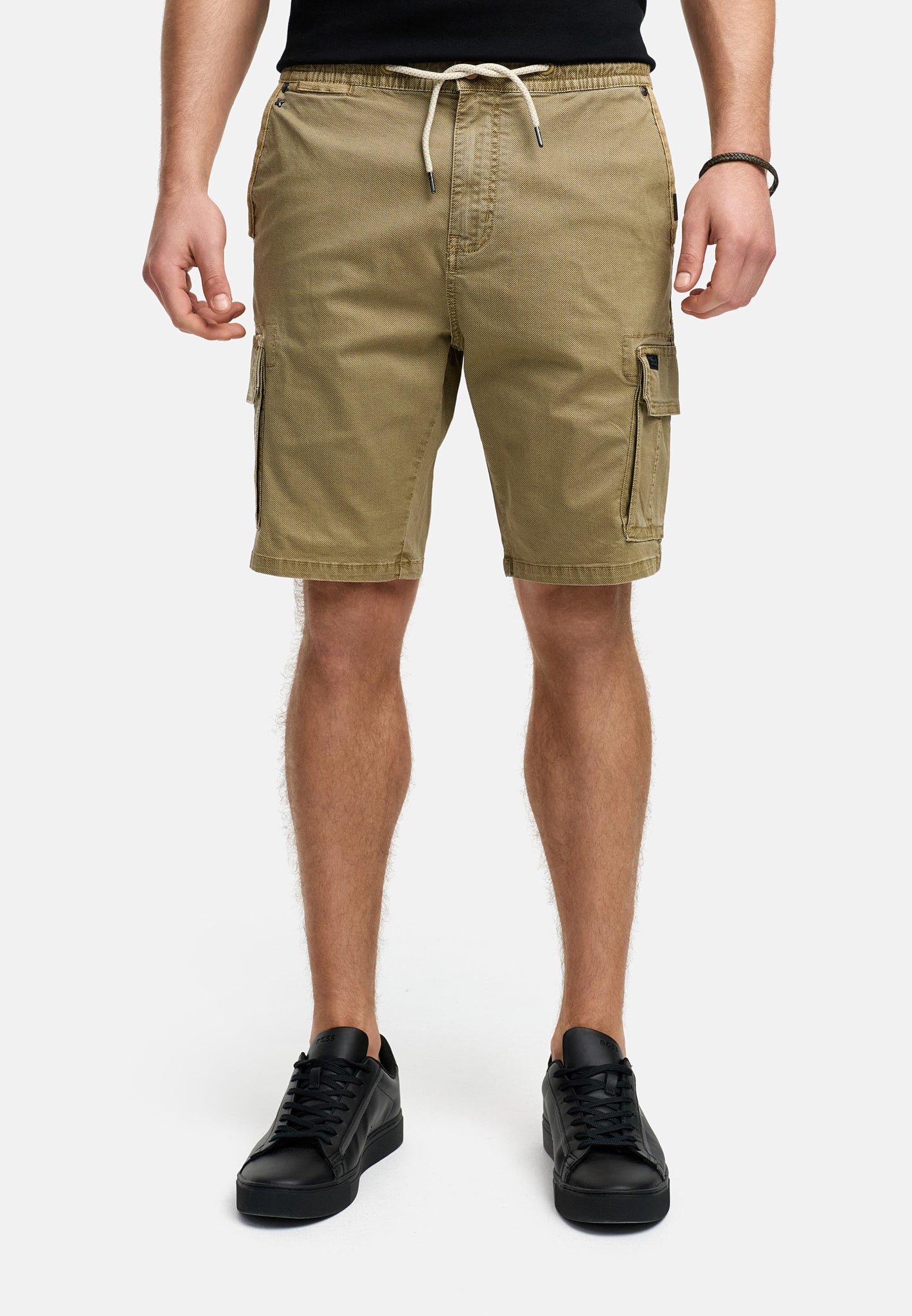 Shorts Cargo INKews