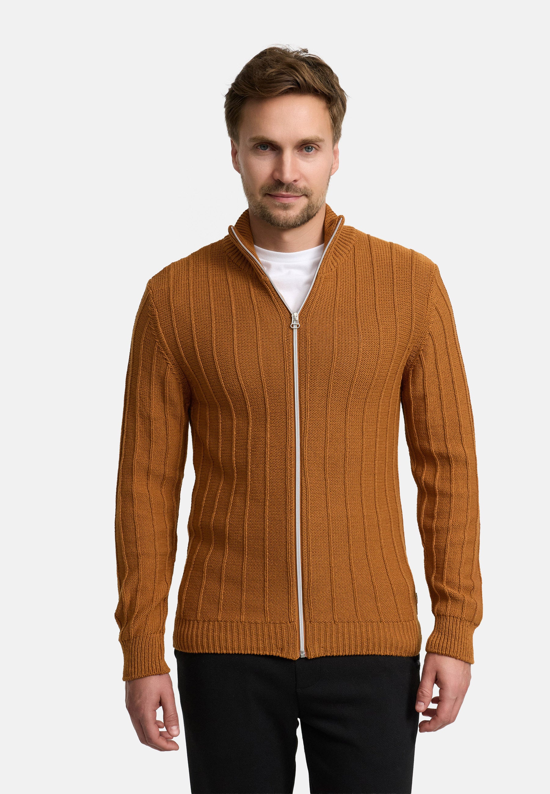 Sweaters & Cardigans