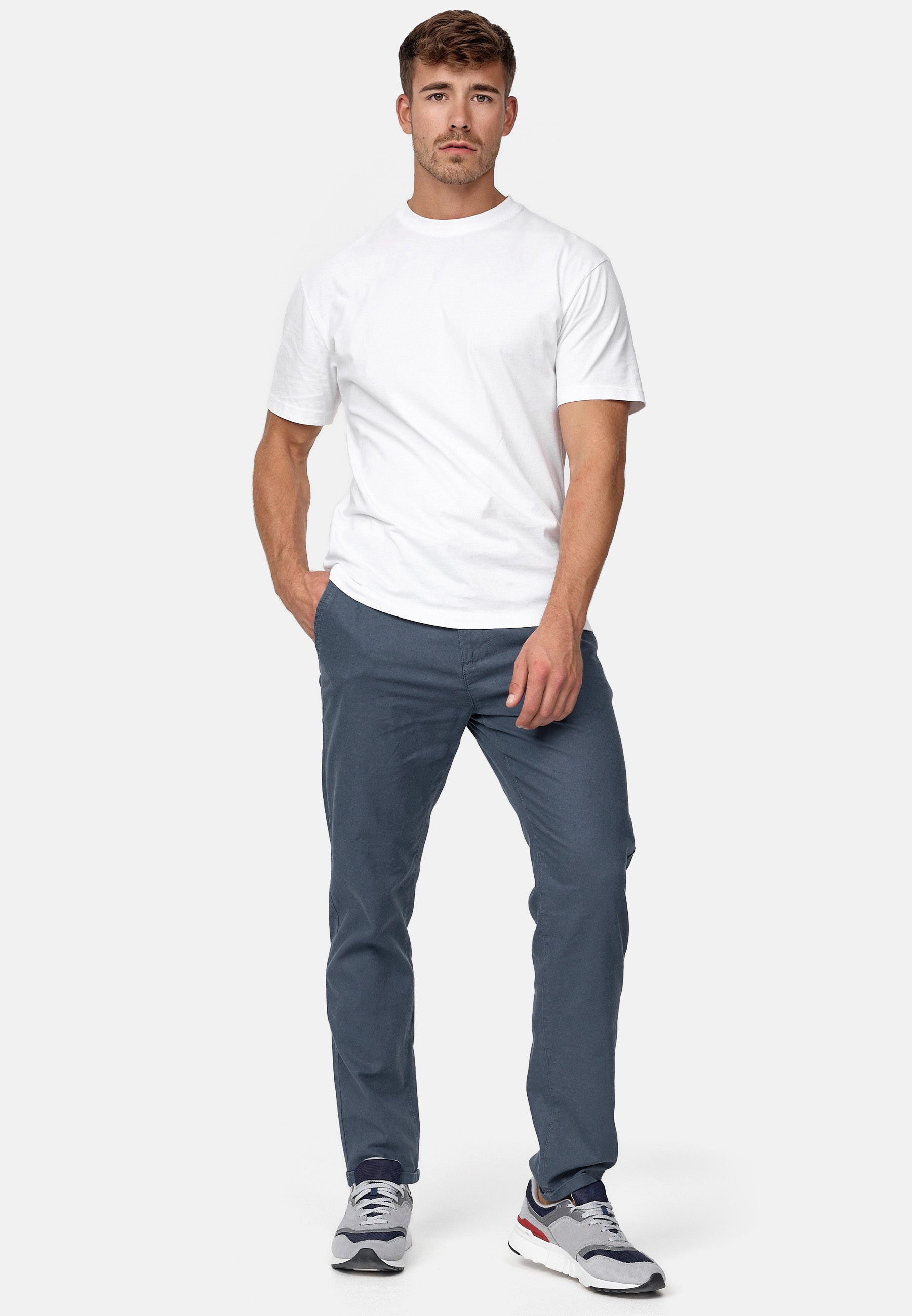 Indicode men's Haverfield trousers made of 55% linen & 45% cotton with 4 pockets incl. belt