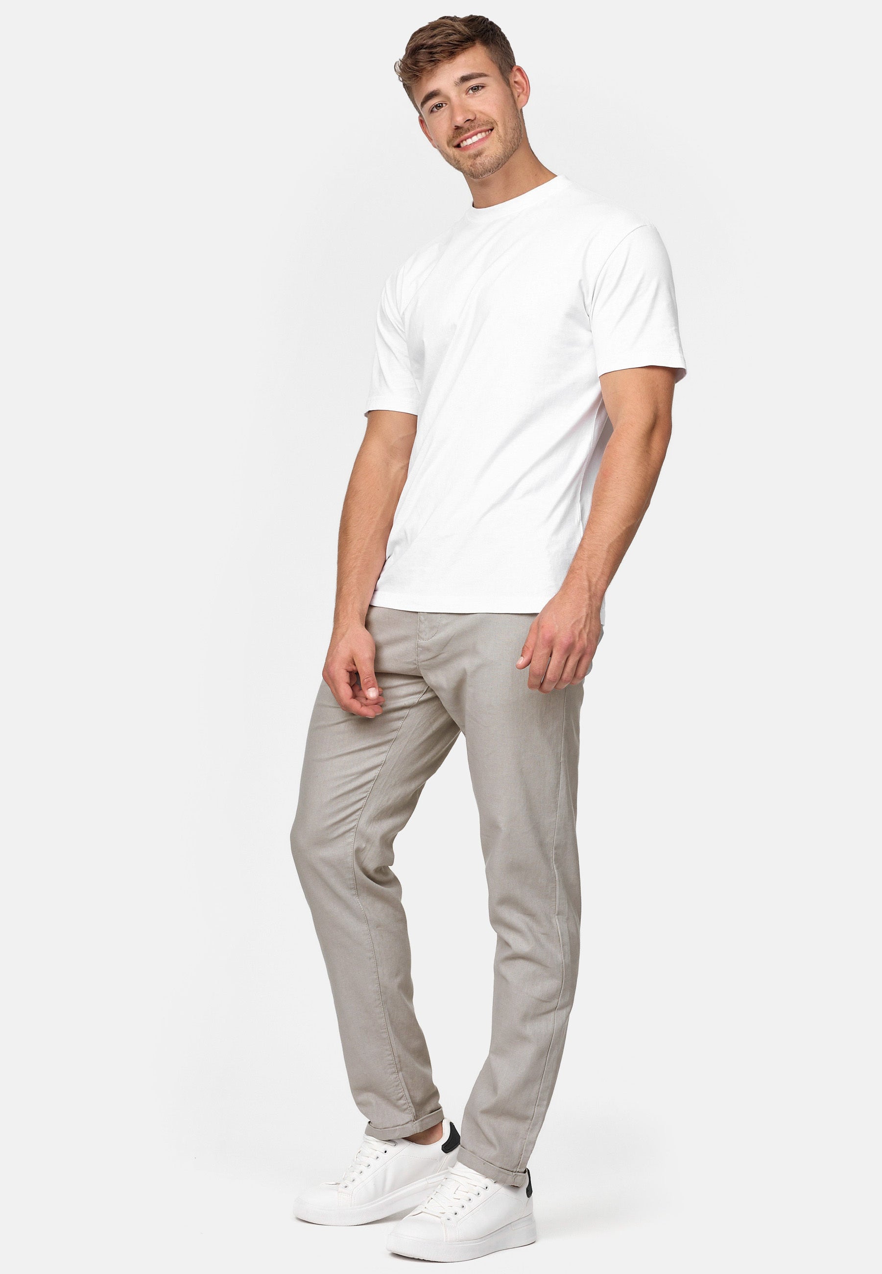 Indicode men's Haverfield trousers made of 55% linen & 45% cotton with 4 pockets incl. belt