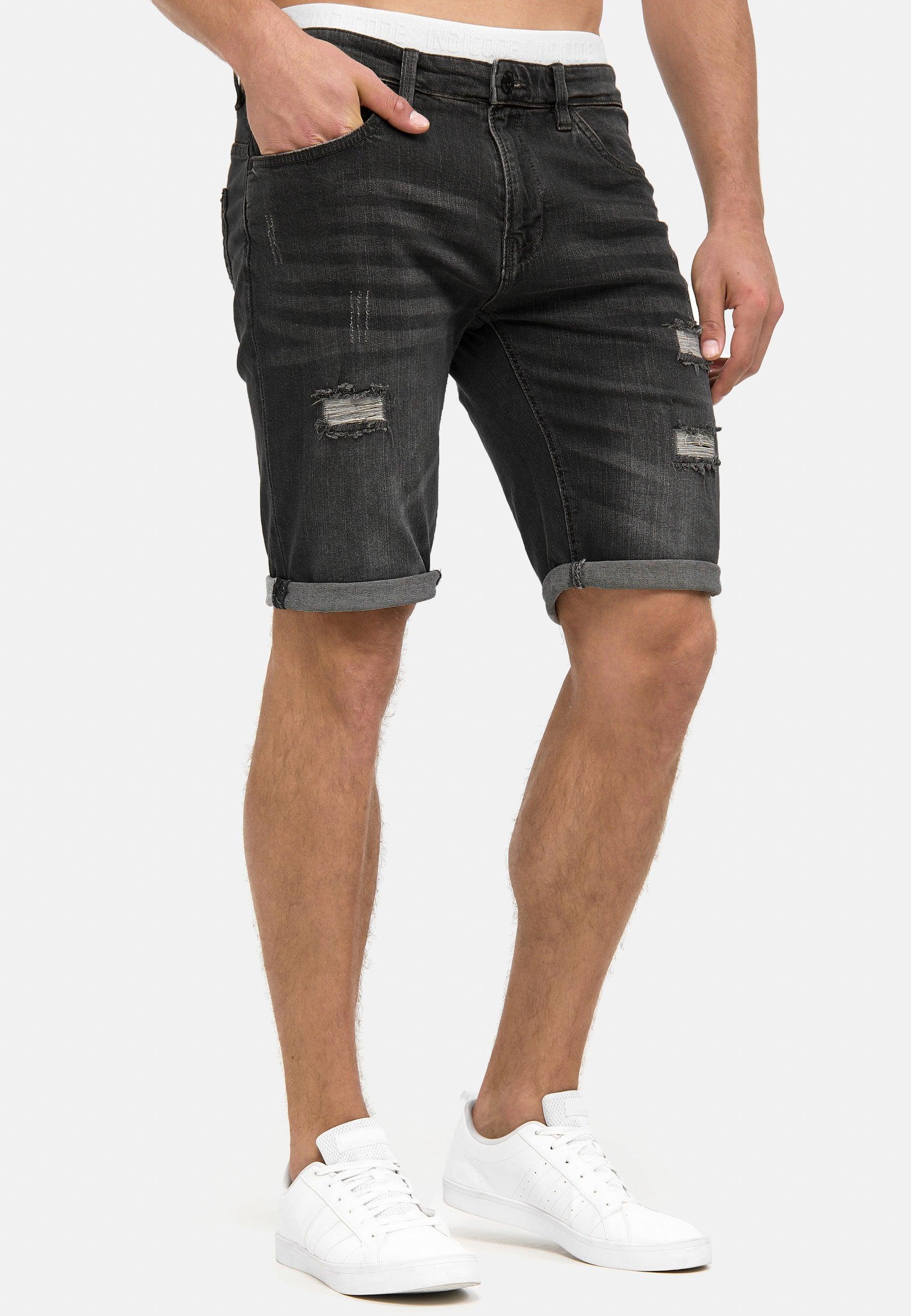 #farbe_holes-black